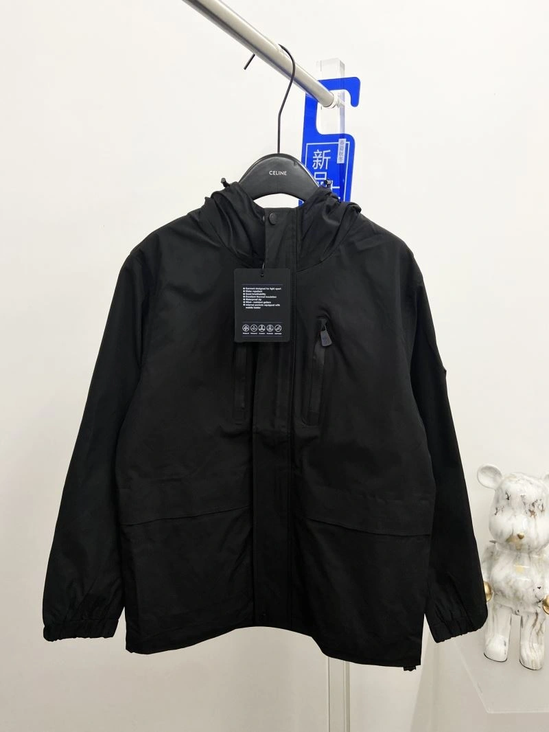 MultiPurpose Moncler Outwear 142128
