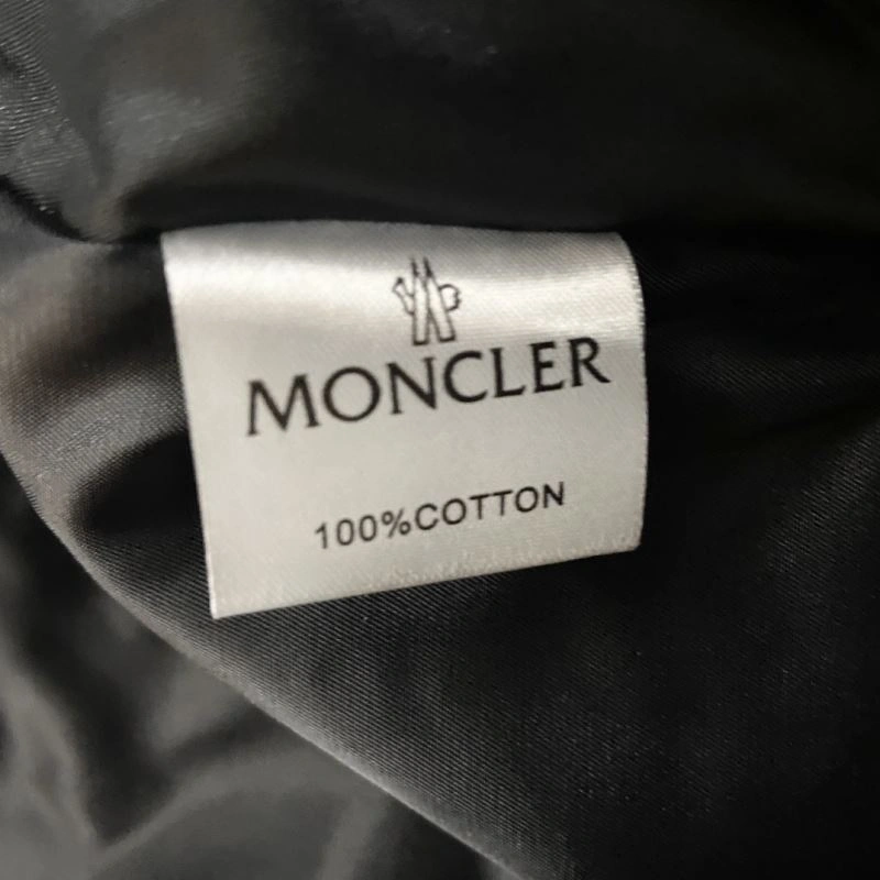 Moncler Outwear Lightweight 142118