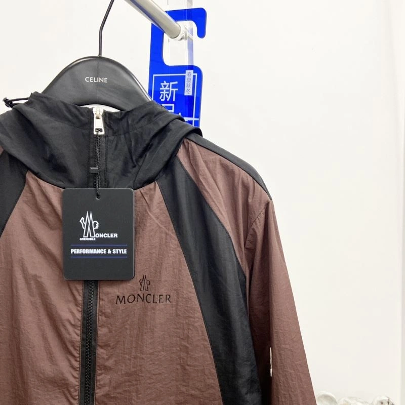 Moncler Outwear HighQuality 142129