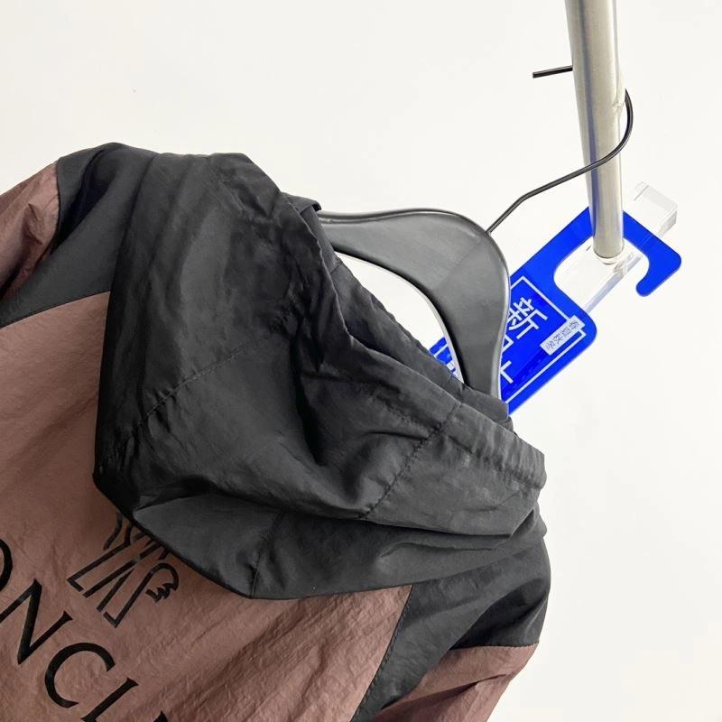 Moncler Outwear HighQuality 142129