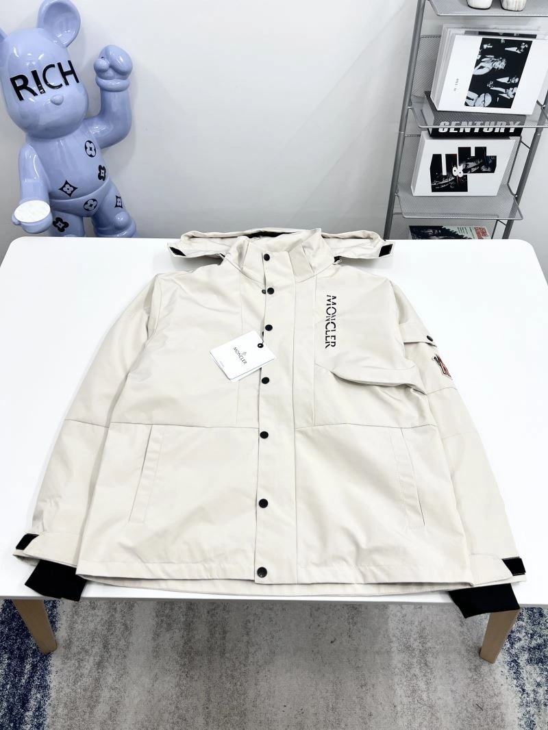 Efficient Moncler Outwear 142120