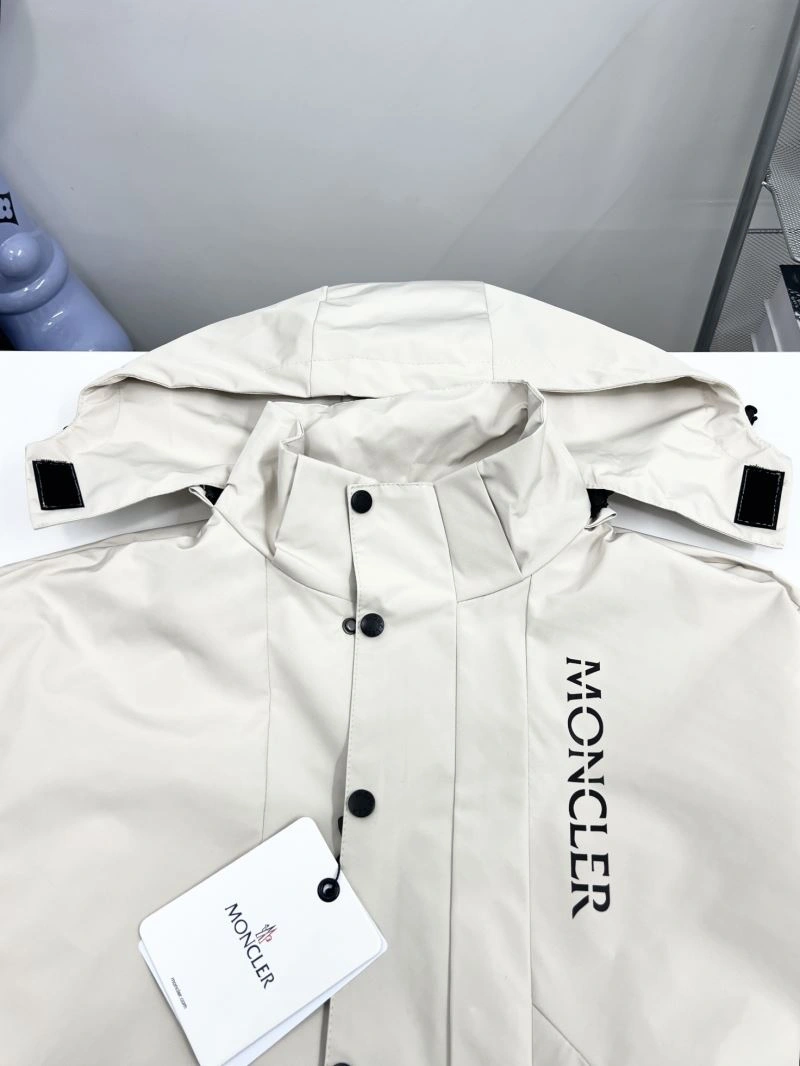 Efficient Moncler Outwear 142120