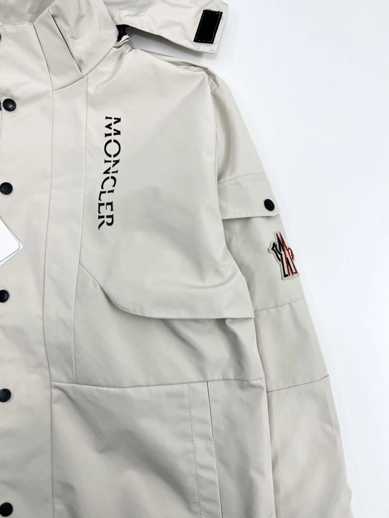 Efficient Moncler Outwear 142120