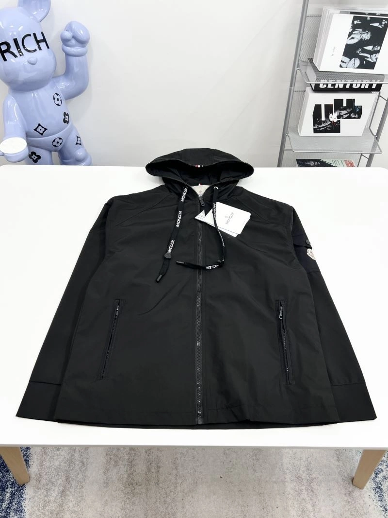 Moncler Outwear Popular 142122