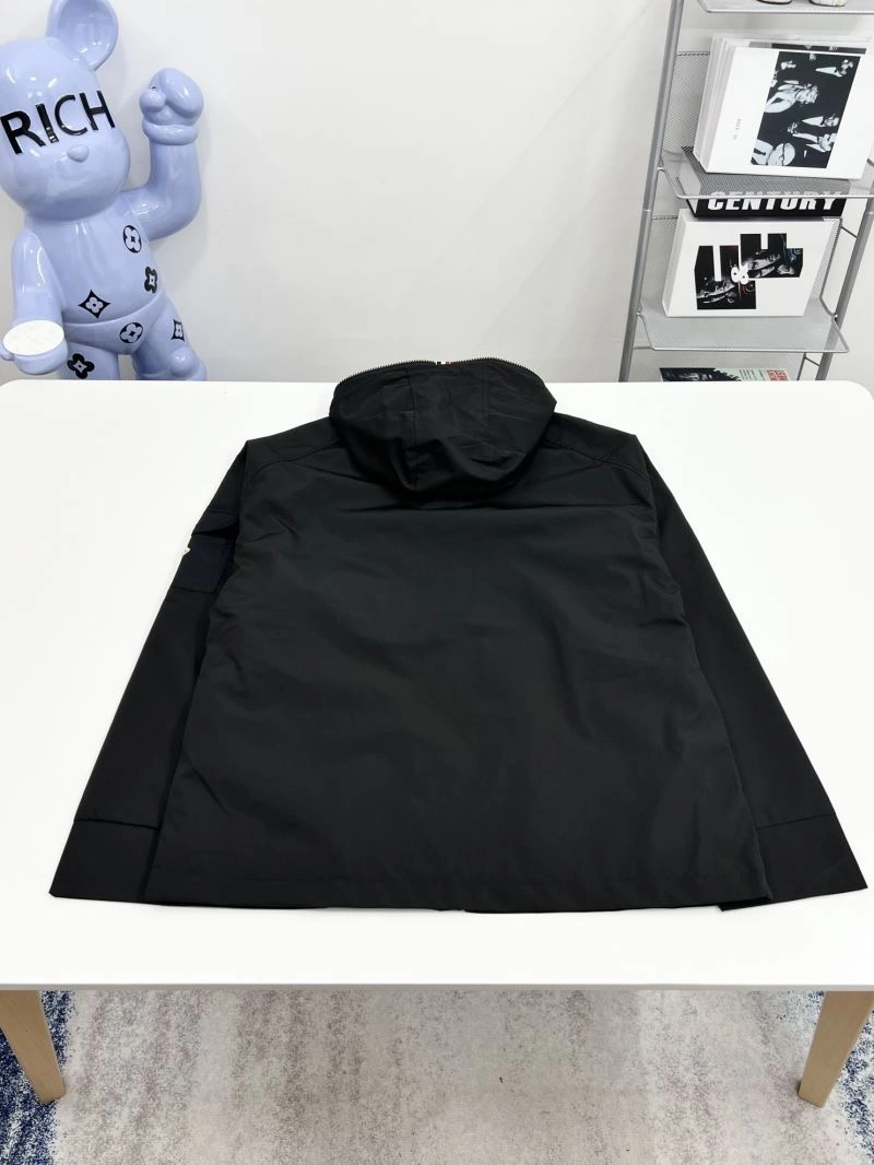 Moncler Outwear Popular 142122