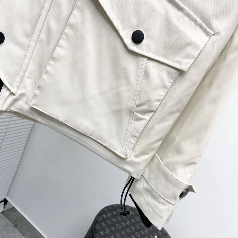 ComfortFit Moncler Outwear 142124