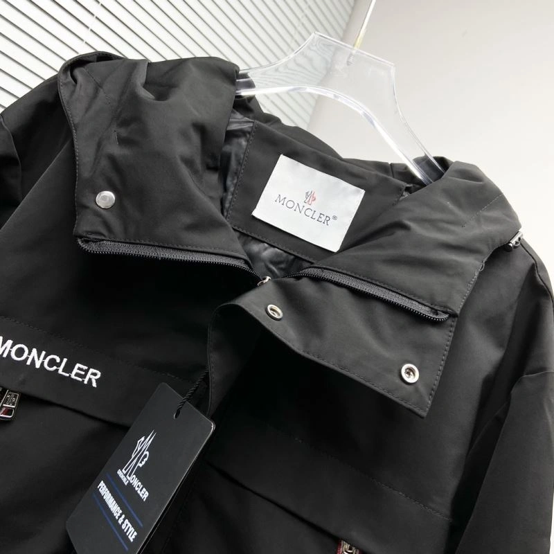 Moncler Outwear Unique 142114