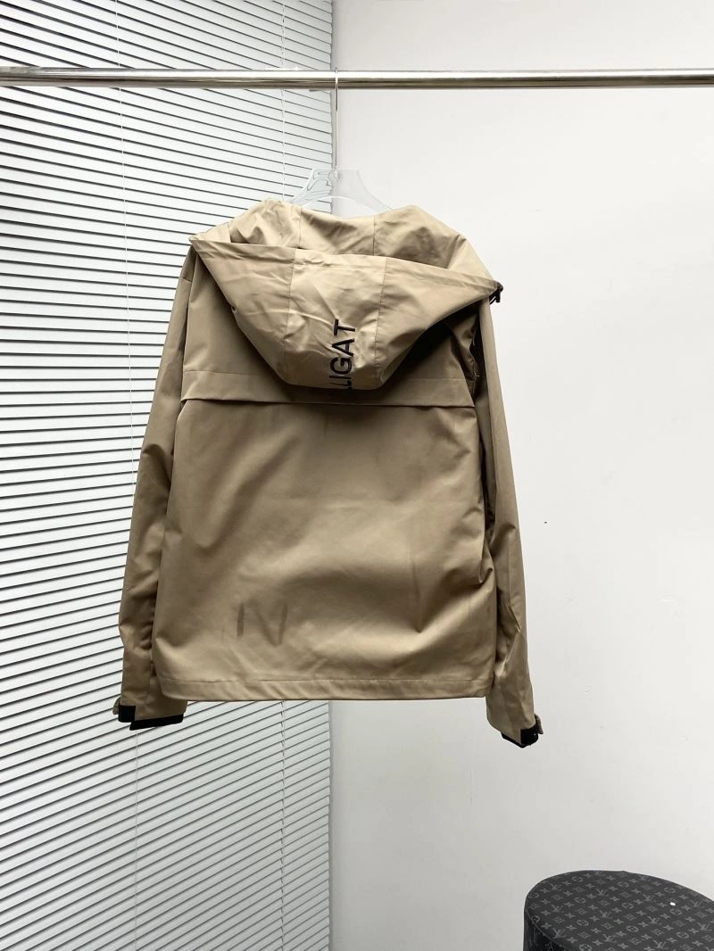 Compact Moncler Outwear 142113