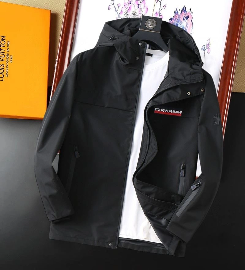 Moncler Outwear WaterResistant 142108