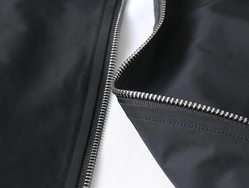 Moncler Outwear ZipUp 142105