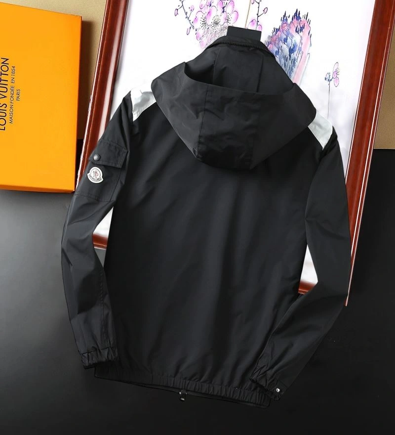 Moncler Outwear TopPick 142102