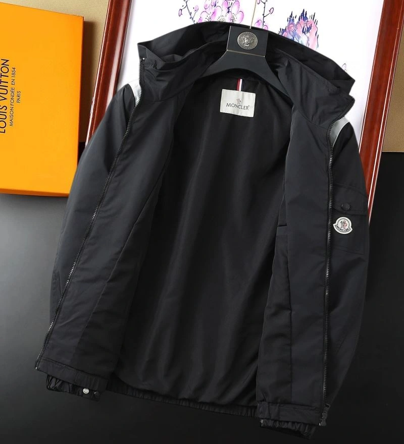 Moncler Outwear TopPick 142102