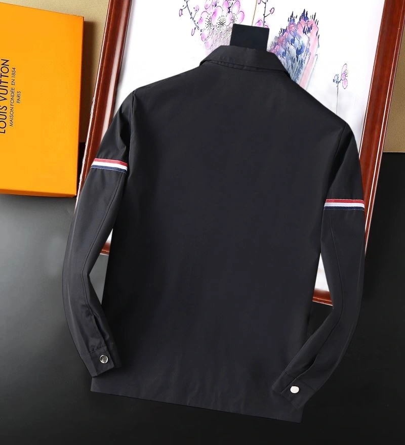 Moncler Outwear Minimalist 142098