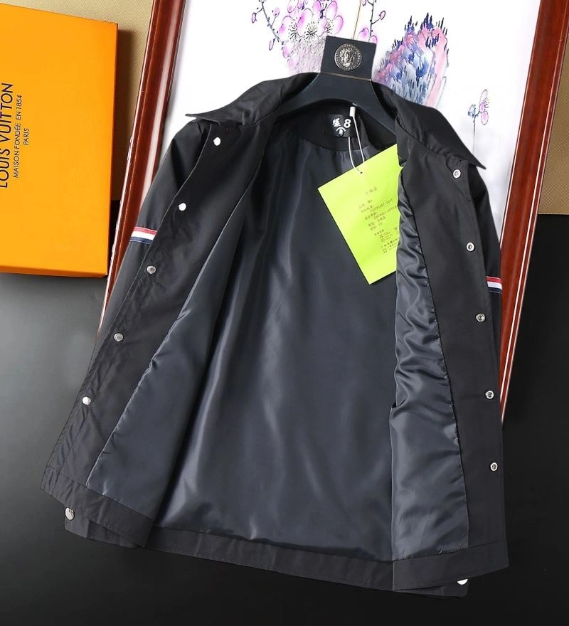 Moncler Outwear Minimalist 142098