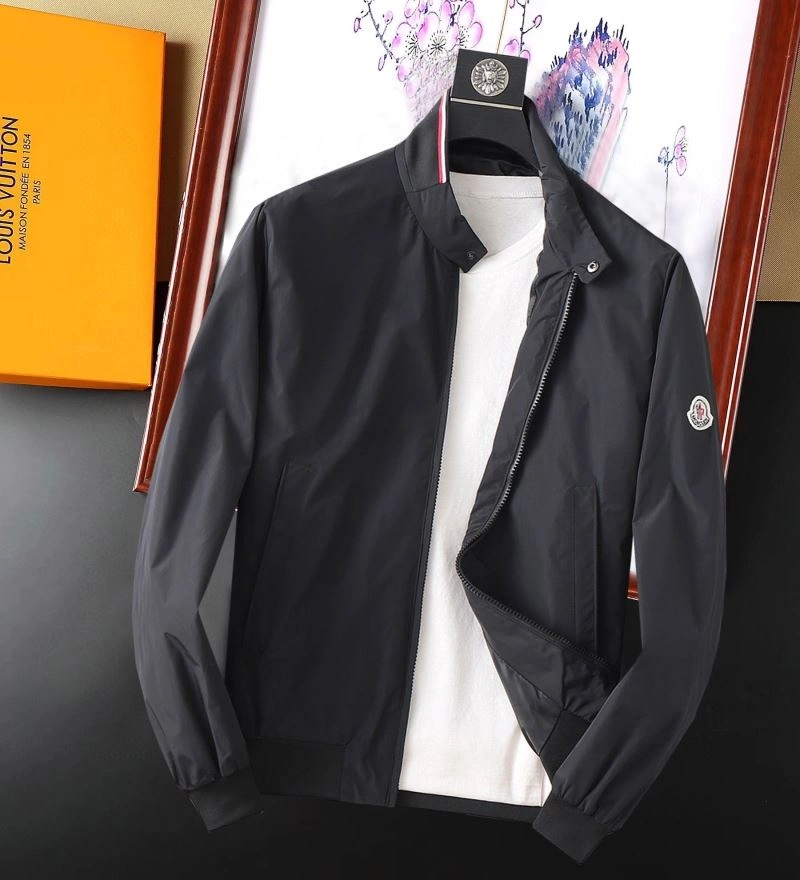 EasyMatch Moncler Outwear 142099