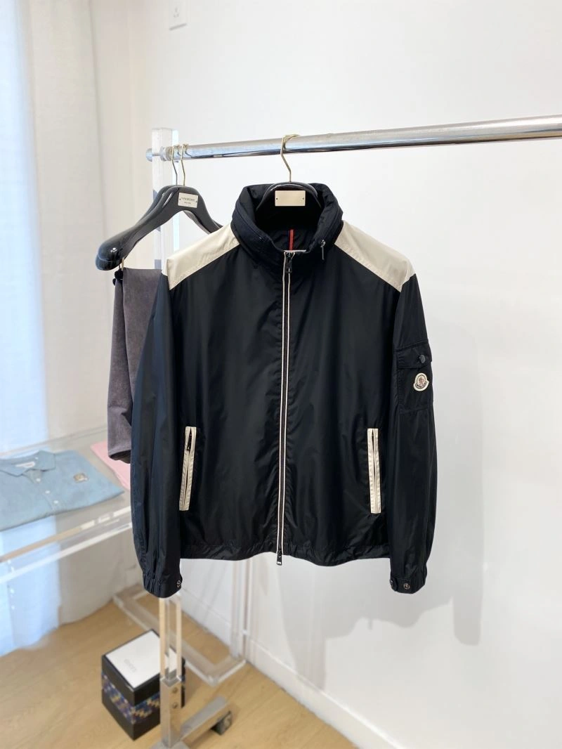 Moncler Outwear Modern 142094