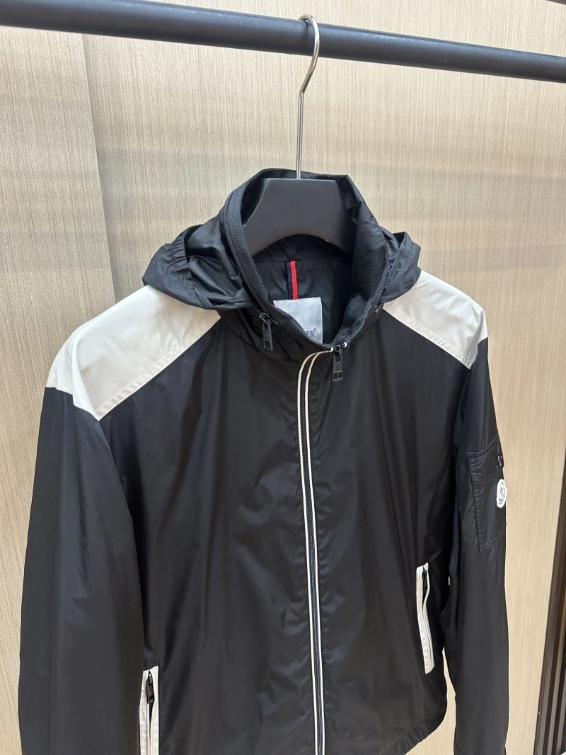 Moncler Outwear Supportive 142097