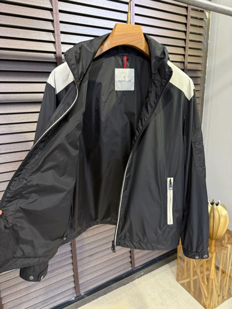 Contemporary Moncler Outwear 142103