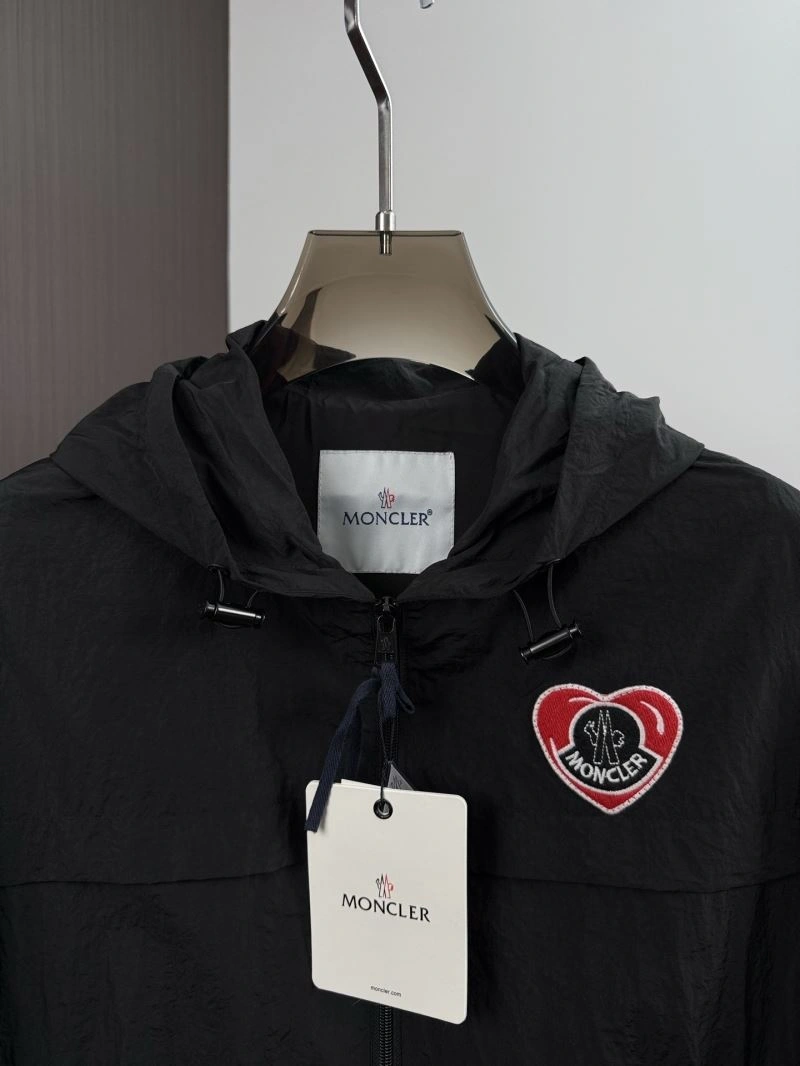 Moncler Outwear Affordable 142095