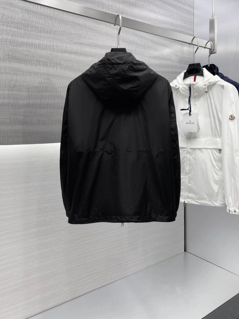 WellDesigned Moncler Outwear 142096