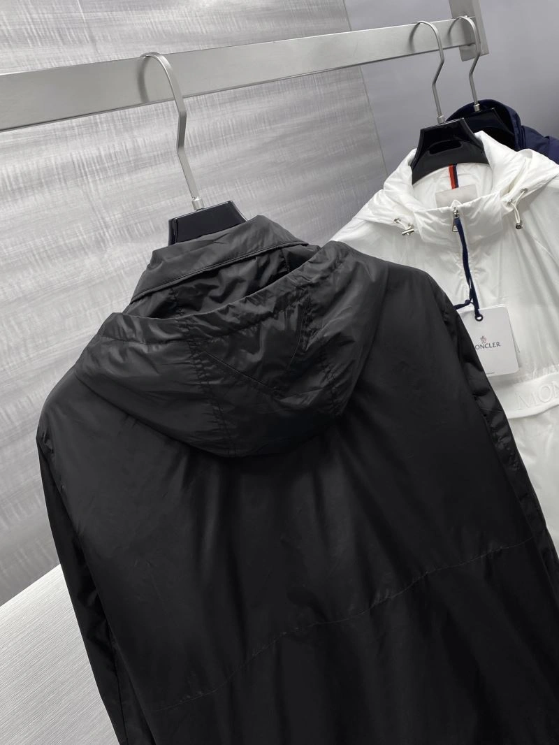 WellDesigned Moncler Outwear 142096