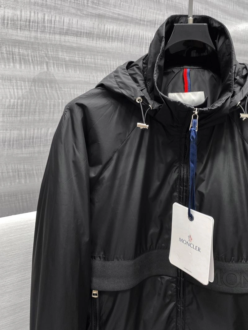 WellDesigned Moncler Outwear 142096