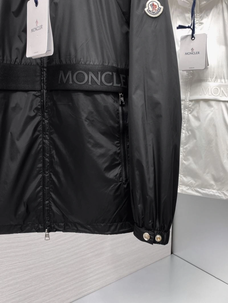 WellDesigned Moncler Outwear 142096