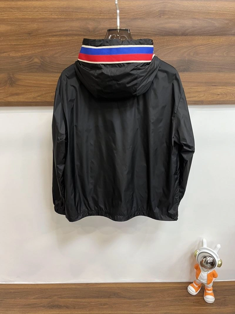 Moncler Outwear SportInspired 142090