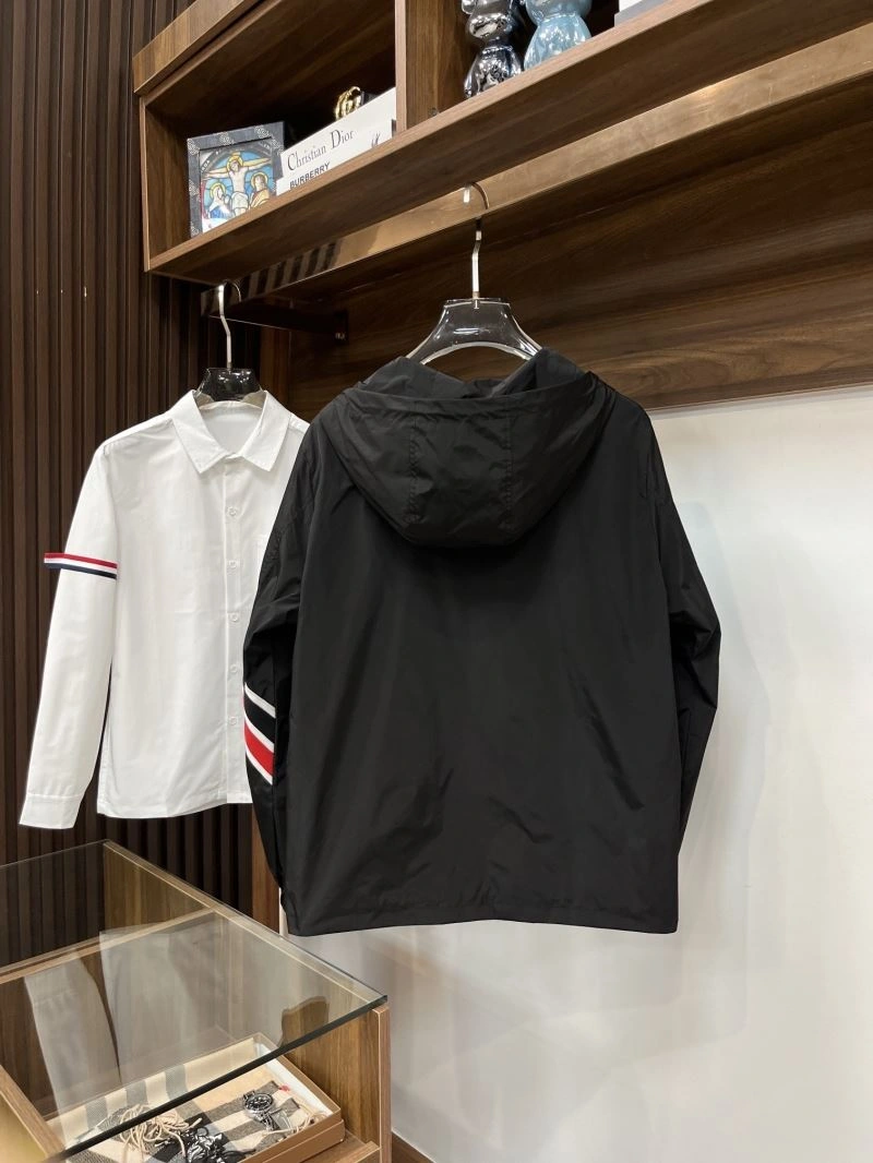 Snug Moncler Outwear 142091