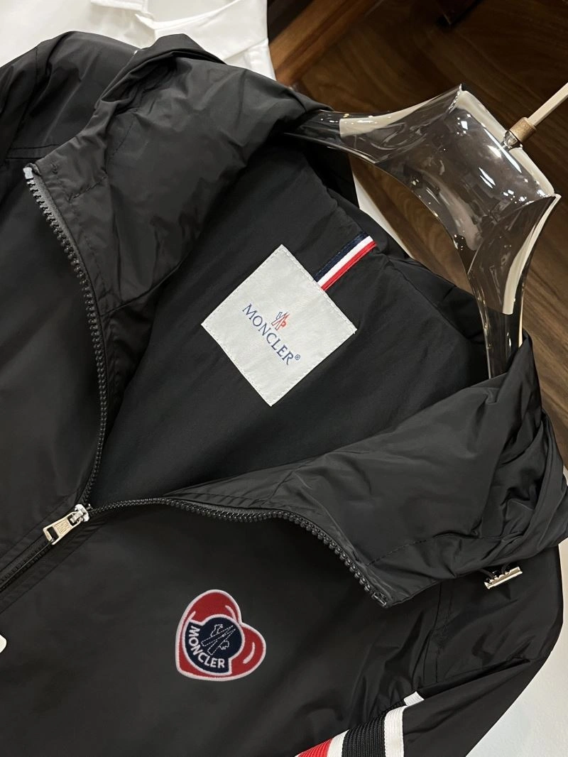 Snug Moncler Outwear 142091