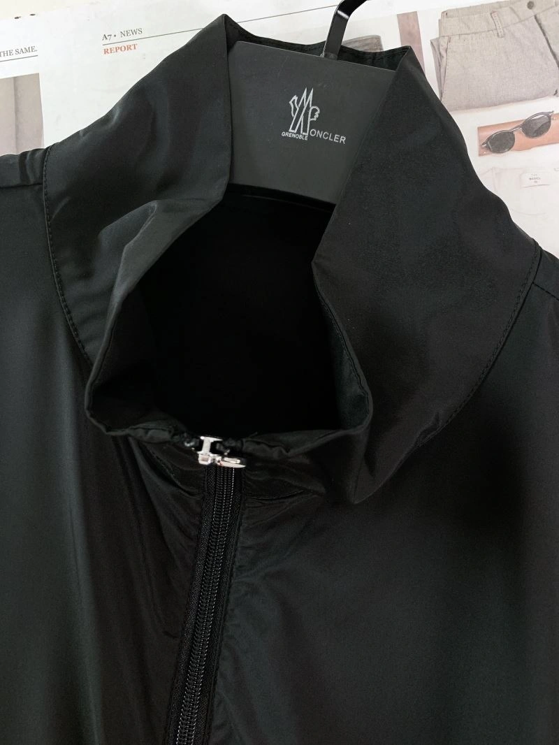 Upgraded Moncler Outwear 142082