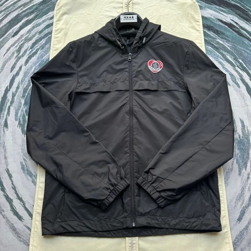 Moncler Outwear Flexible 142089