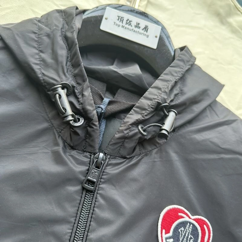 Moncler Outwear Flexible 142089