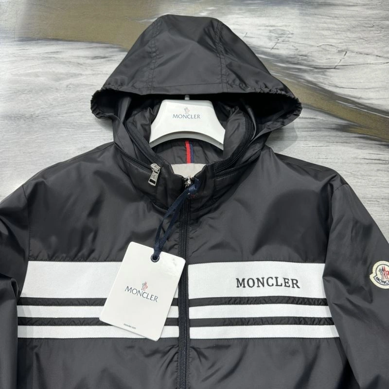 Moncler Outwear OdorResistant 142093