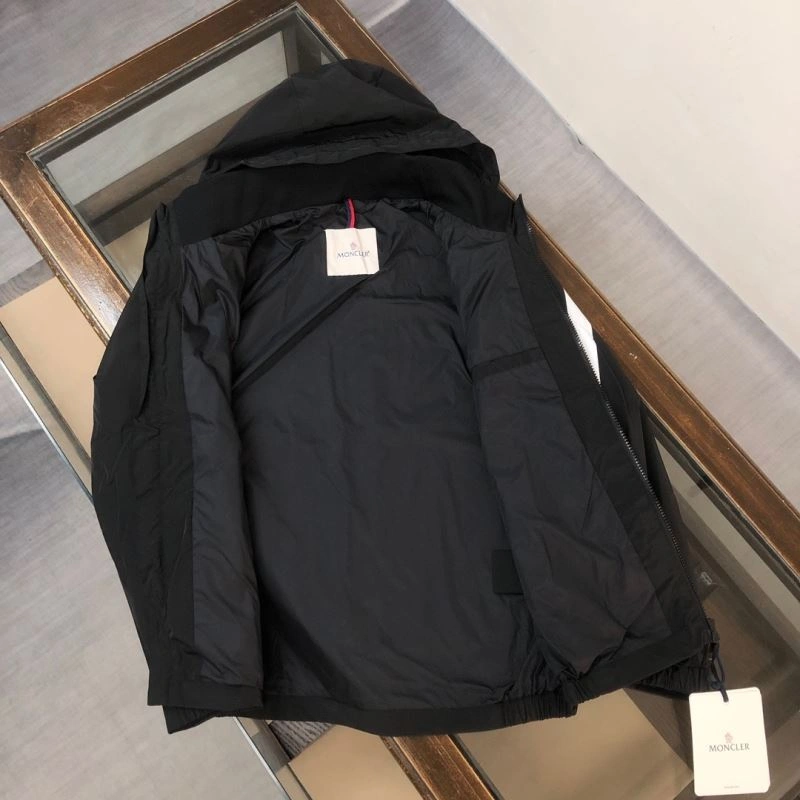 Moncler Outwear TechFriendly 142092