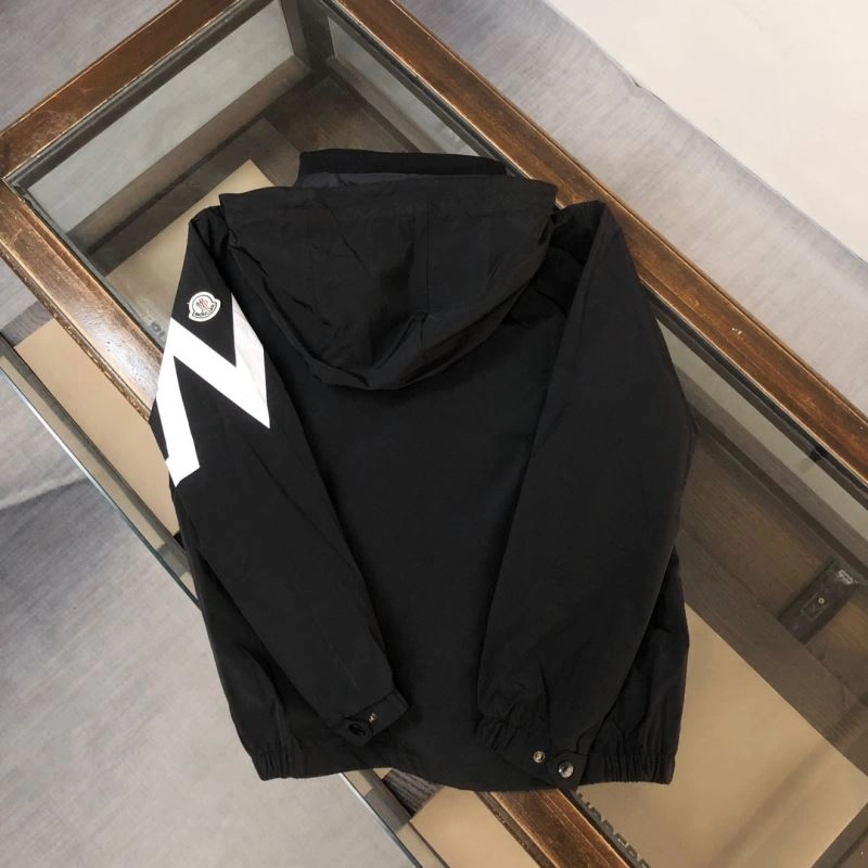 Moncler Outwear TechFriendly 142092