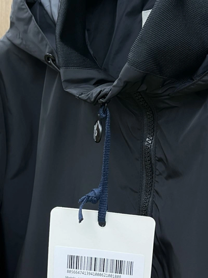Moncler Outwear Flexible 142085