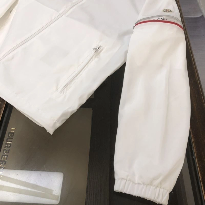Moncler Outwear Supportive 142077