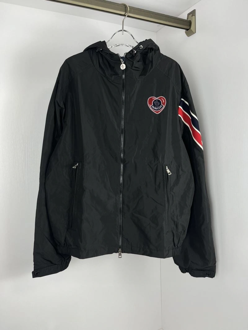 Moncler Outwear Durable 142083