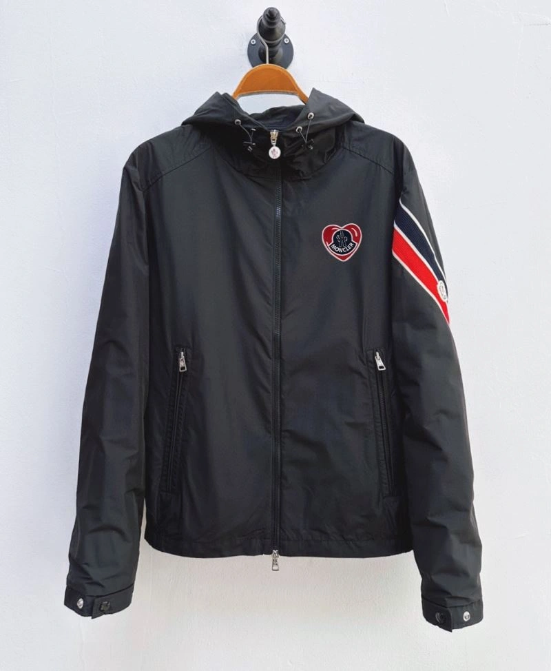 Moncler Outwear Refined 142078