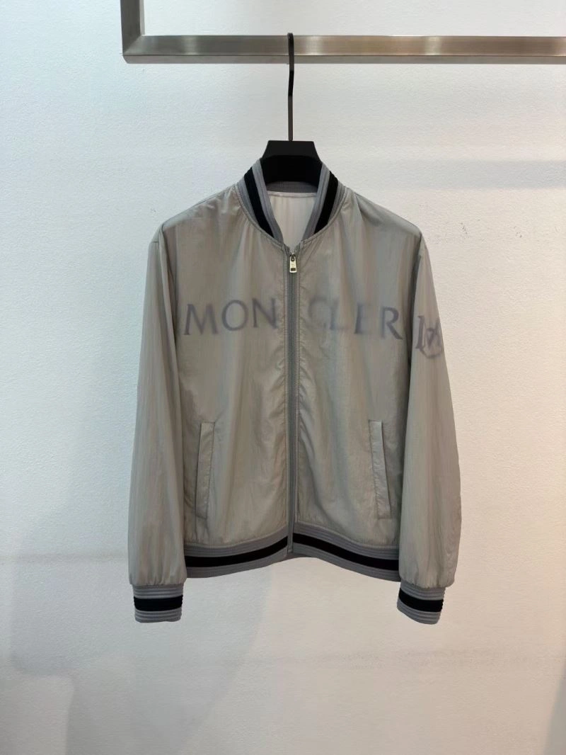 EyeCatching Moncler Outwear 142145