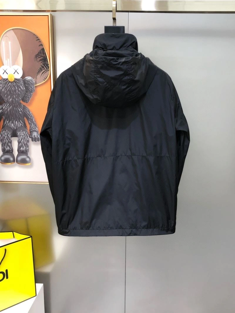 Snug Moncler Outwear 142064
