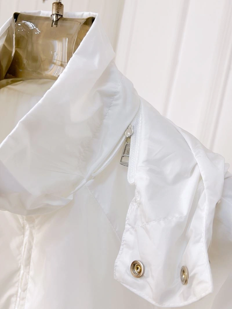 Comfortable Moncler Outwear 142066