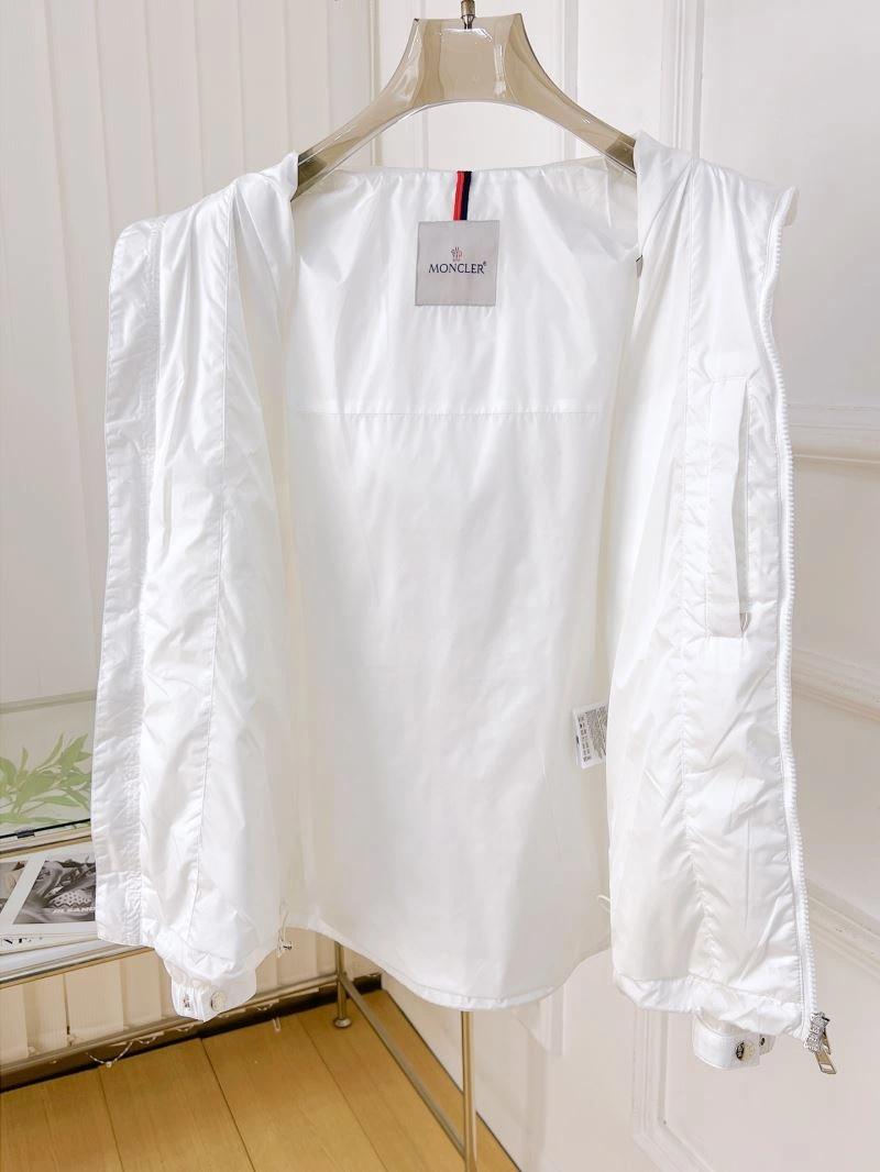 Comfortable Moncler Outwear 142066