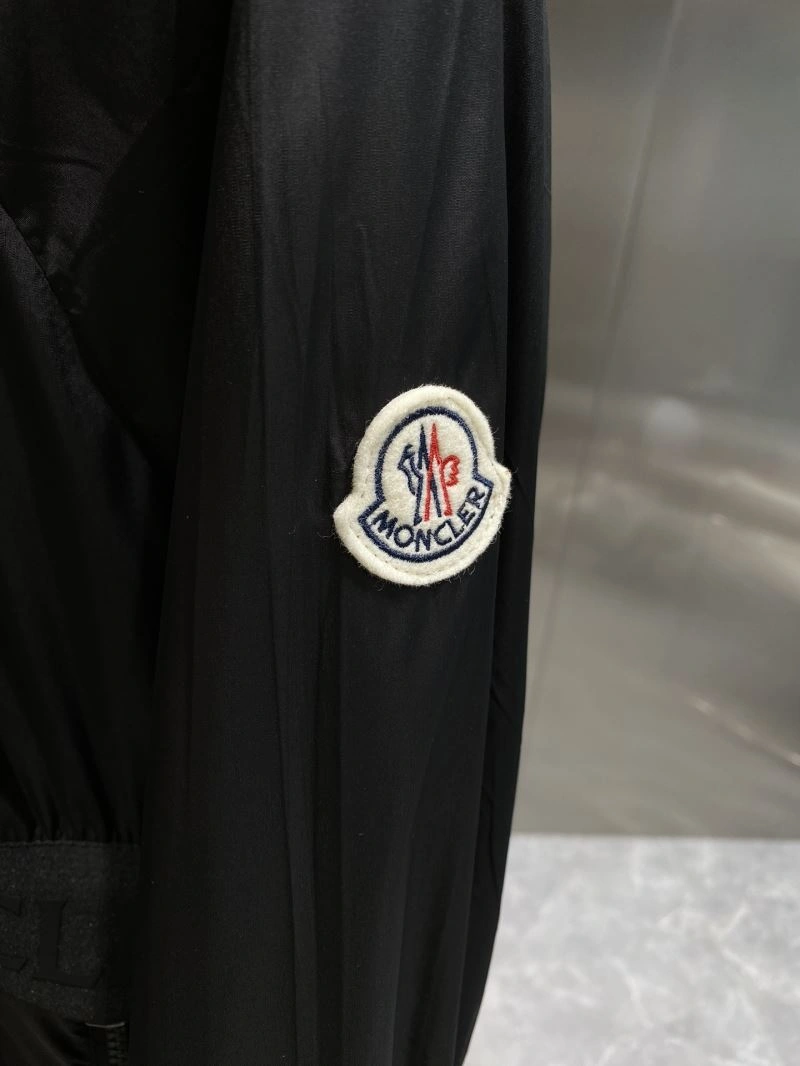 GoAnywhere Moncler Outwear 142061