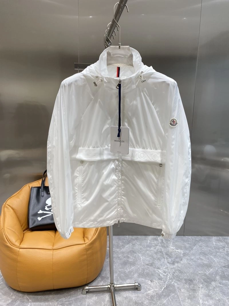 Moncler Outwear UrbanChic 142057
