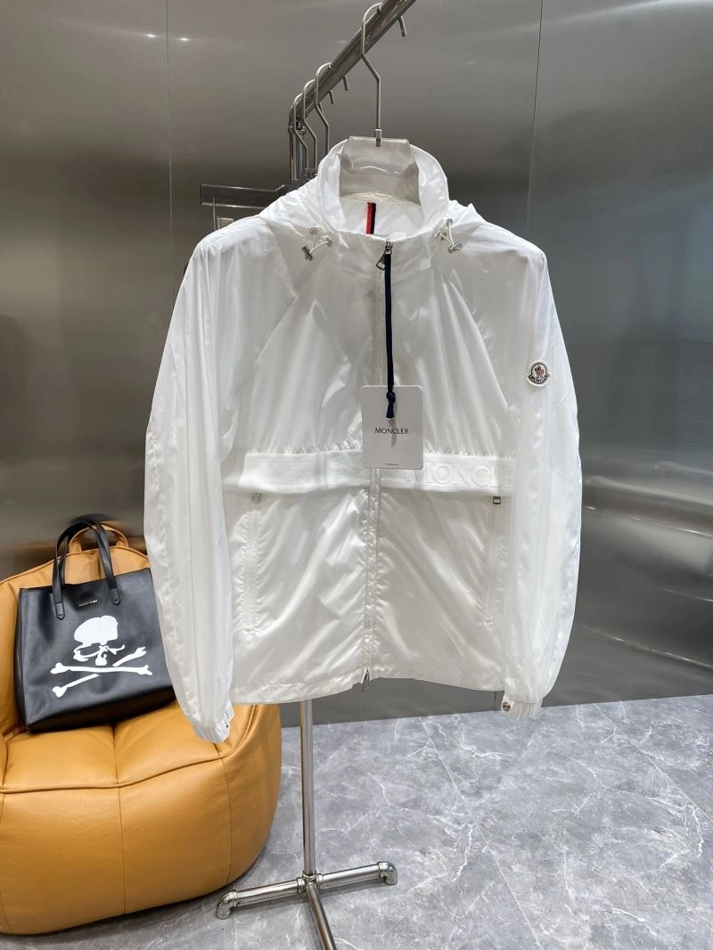 Moncler Outwear UrbanChic 142057