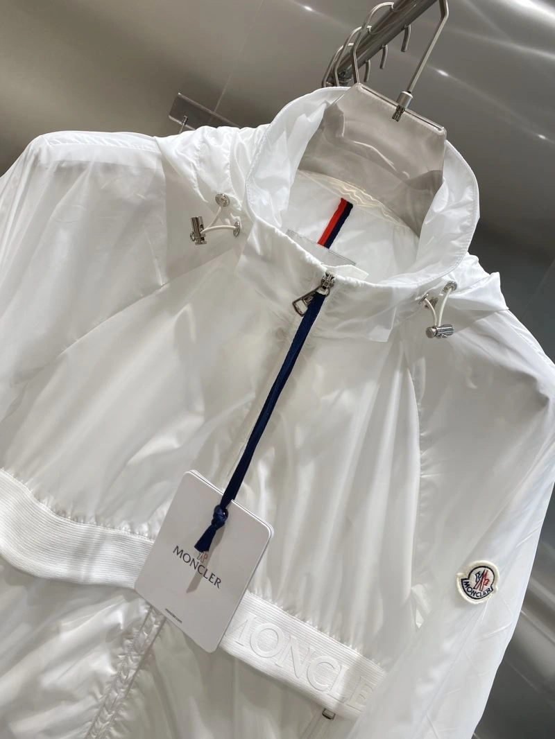 Moncler Outwear UrbanChic 142057
