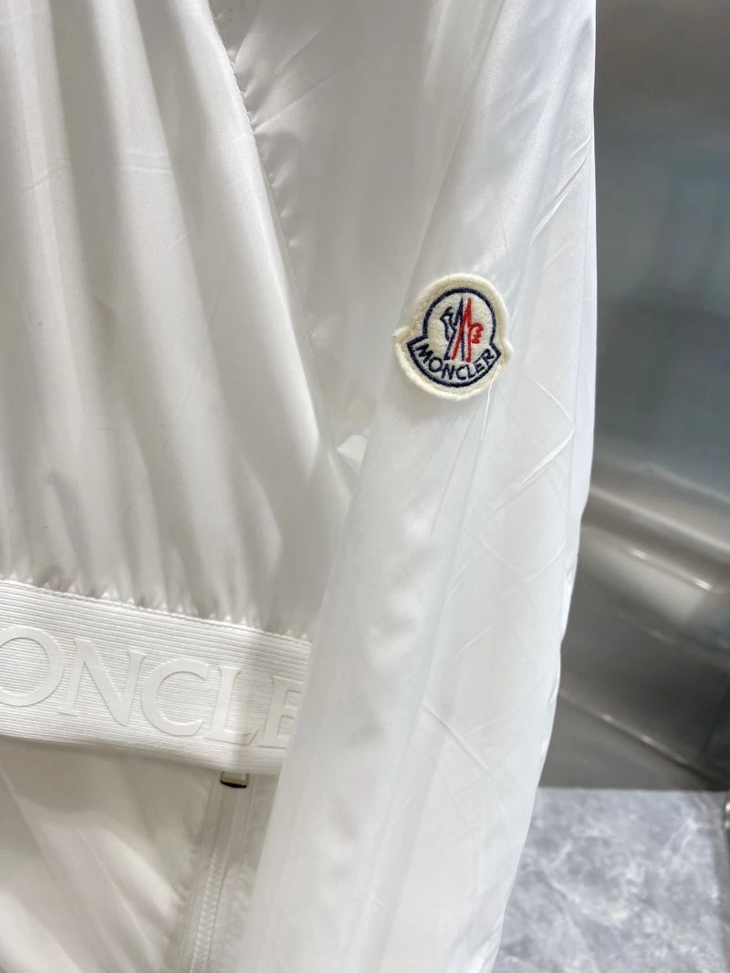Moncler Outwear UrbanChic 142057