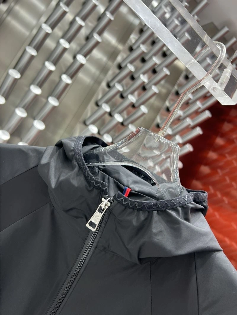 Moncler Outwear Durable 142054
